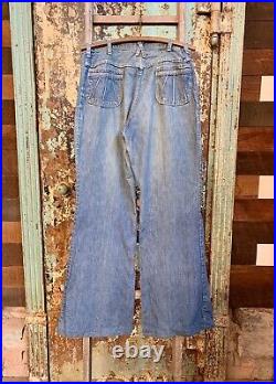 Vintage 1970s Wrangler Bell Bottom Jeans 31x31