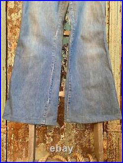 Vintage 1970s Wrangler Bell Bottom Jeans 31x31